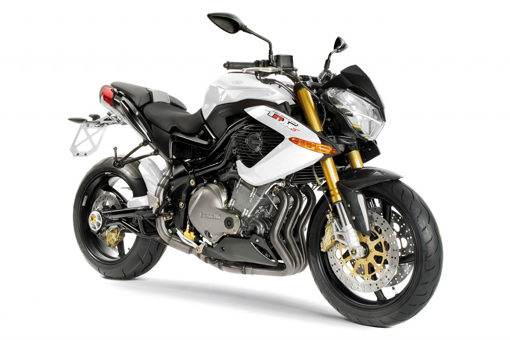 2011-Benelli-TNT899a
