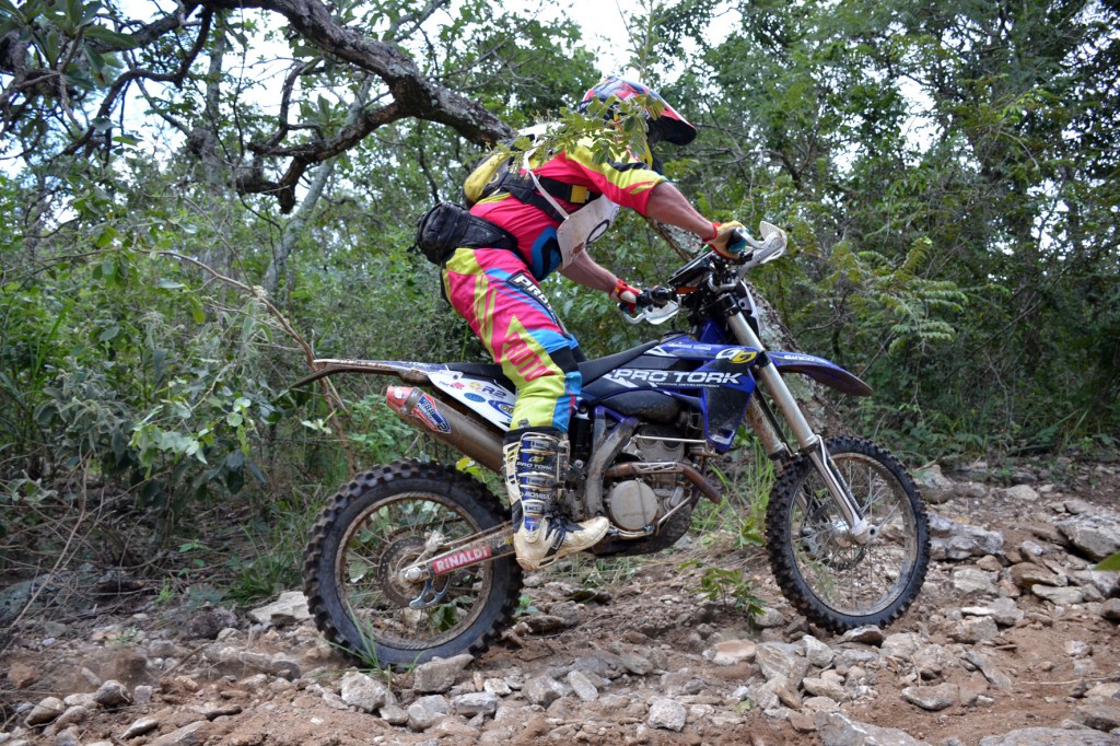 Emerson Loth, o Bombadinho, piloto de enduro de regularidade do Team Rinaldi Crédito: Adalto Motoraid