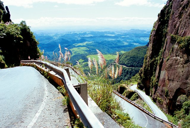 phoca_thumb_l_estrada da serra do corvo branco - werner zotz  fonte letras brasileiras