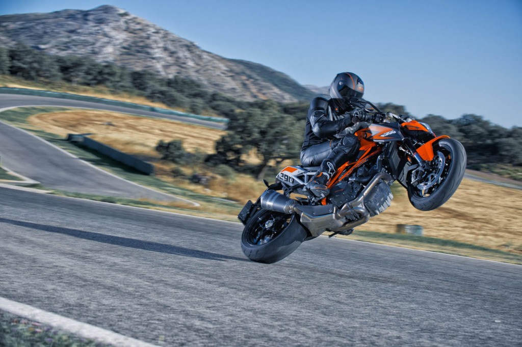 duke_wheelie-1024x681